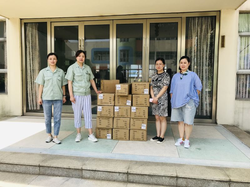 ”六一“儿童节爱心捐赠活动